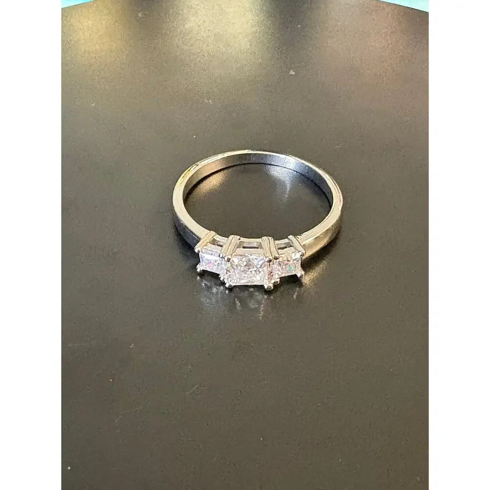 SZ 8 - Moissanite 1CTW, 3 Stone Silver Ring w/ GRA